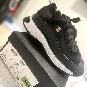 Chanel sneakers size 39